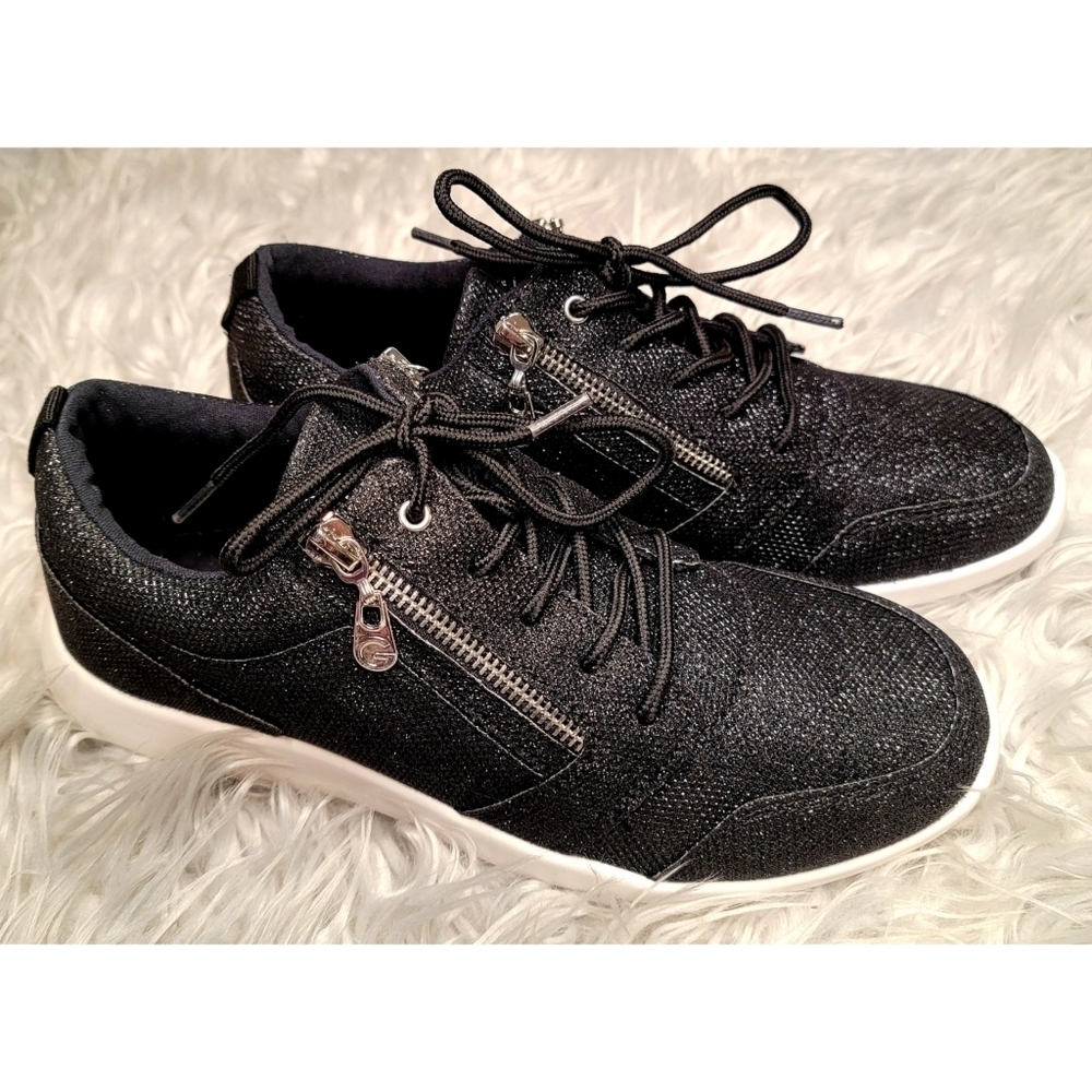 NEW G by Guess glittery sneakers 9.5